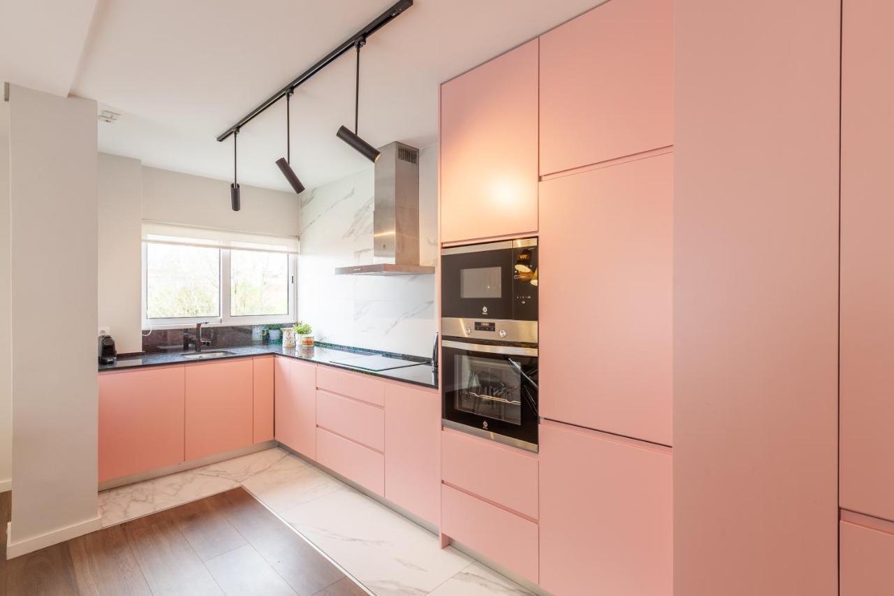 Flamingo Apartment In City Center - Minho'S Guest Braga Exteriör bild
